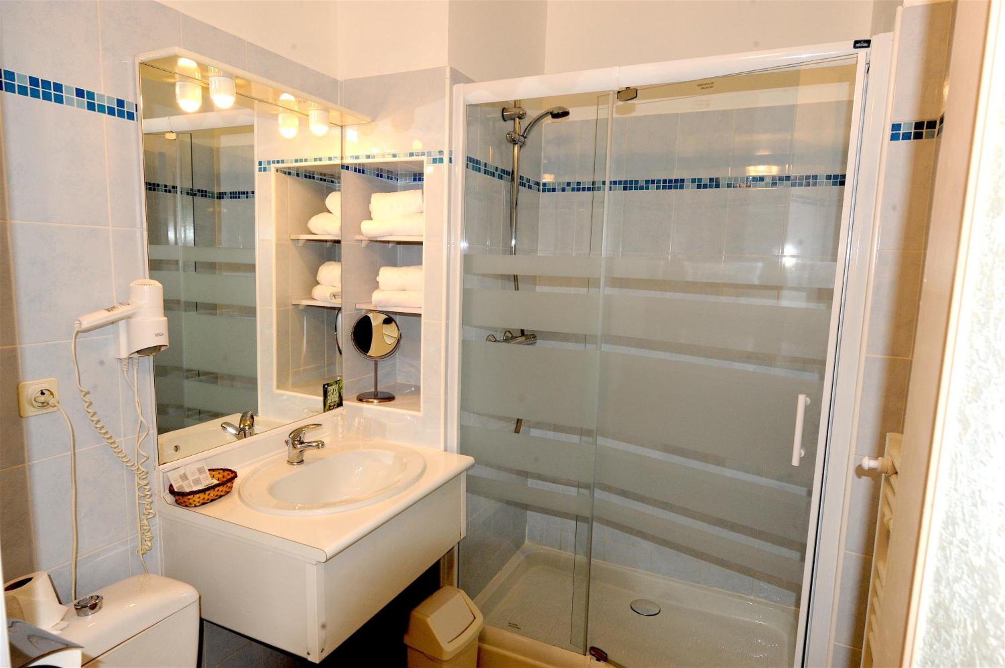 Logis Hotel Le Belle Rive ناجاك المظهر الخارجي الصورة